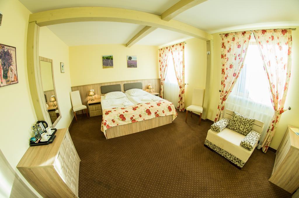 Bed and Breakfast Sloneczny Port Миколайки Экстерьер фото