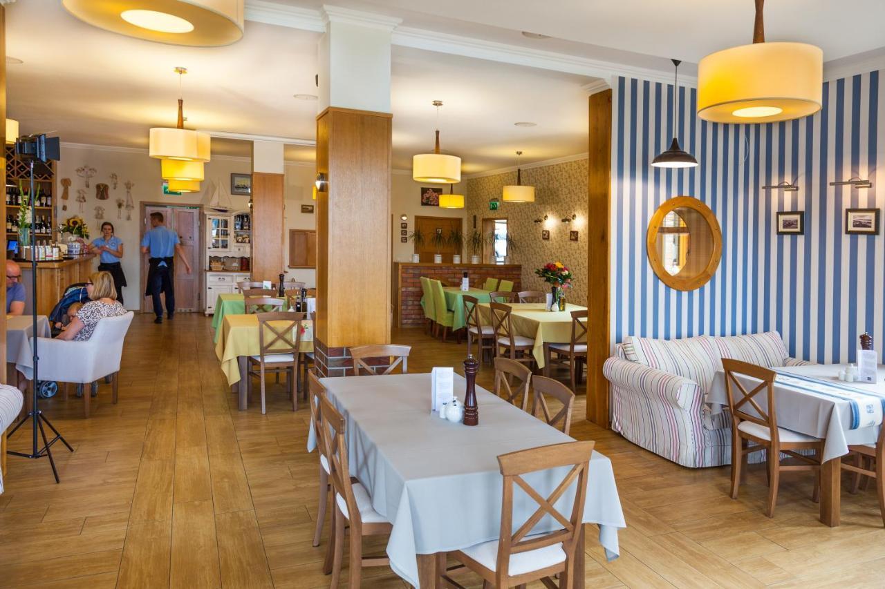 Bed and Breakfast Sloneczny Port Миколайки Экстерьер фото